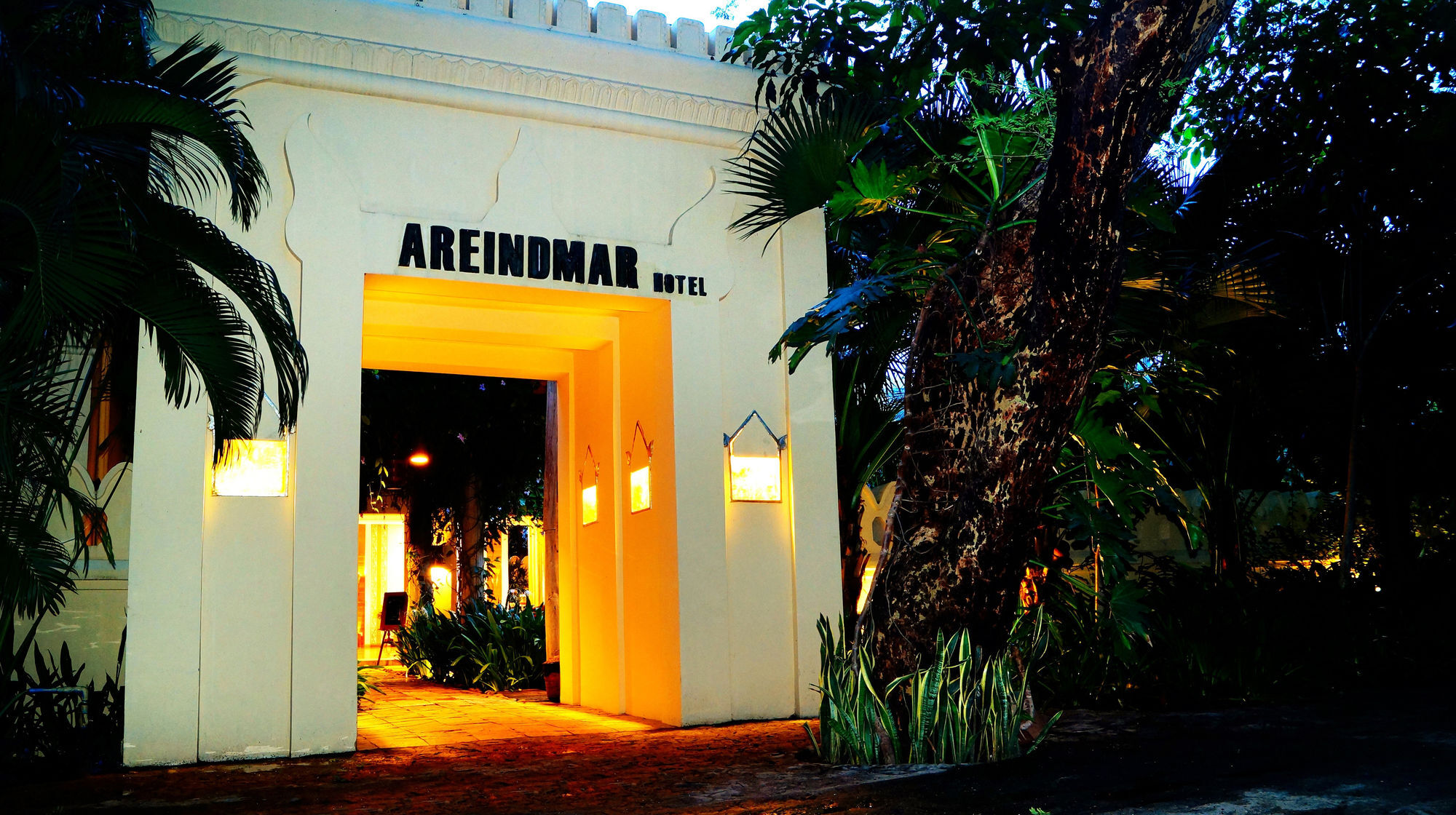 Areindmar Hotel Баган Екстериор снимка